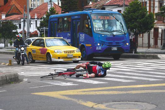 Según cifras del Distrito, este año han fallecido 41 ciclistas en medio de accidentes en las vías. 