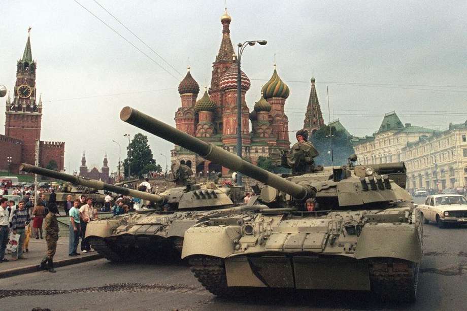 En cuestión de meses, la Unión Soviética se desmoronó en 1991 y marcó el fin de una época.