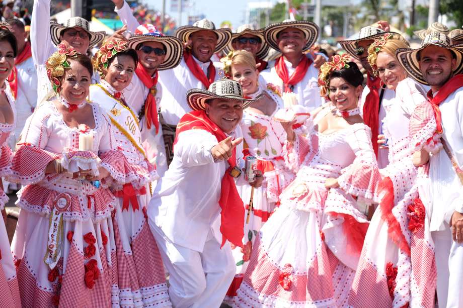 Cumbiamba del Carajo, una de las comparsas del Carnaval de Barranquilla.