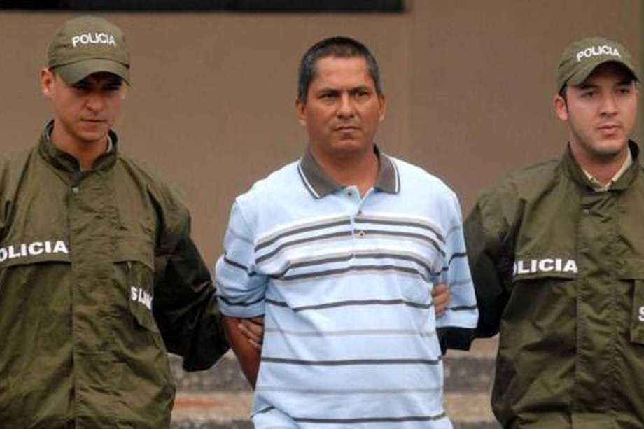Alias memin, exjefe paramilitar, es condenado a 20 años de carcel por violaciones a los derechos humanos.