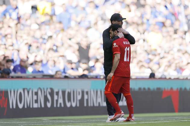 La mala nota del campeonato de Liverpool: Salah y Van Dijk salieron lesionados