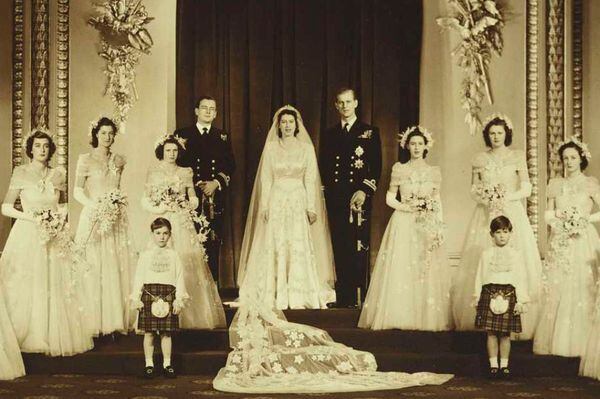 La boda de Isabel con Felipe de Grecia ocurrió en noviembre de 1947.Instagram - Colección Real