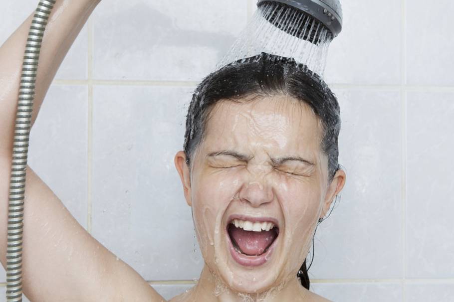 Siete razones para ducharse con agua fría