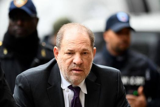 Harvey Weinstein también enfrenta una investigación por crímenes sexuales en Los Ángeles y es blanco de varias demandas civiles / AFP