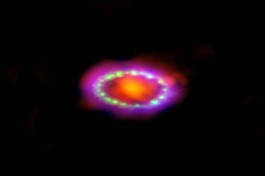 Astrónomos han identificado una 1.800 nuevas supernovas en el universo distante / Pixabay