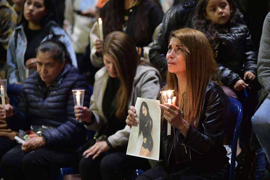 Velatón en memoria de Valentina Trespalacios, víctima de feminicidio en la ciudad de Bogotá