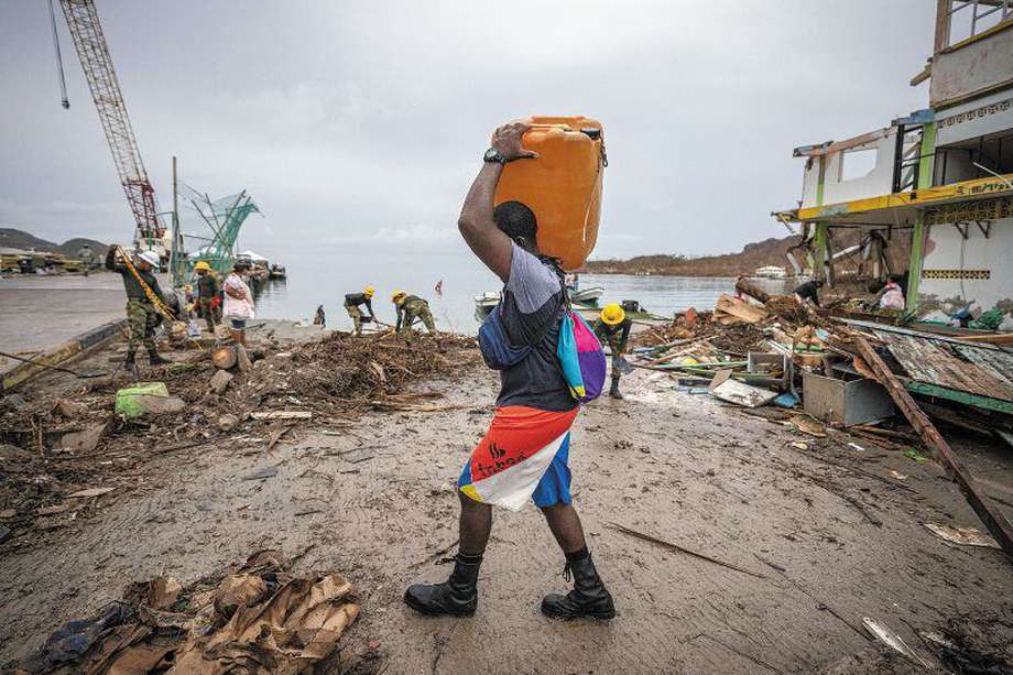 A los locales les preocupa la cantidad de trabajadores que llegarán a las islas para la recuperación. / Diego Cuevas