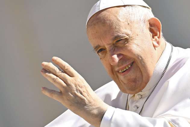 Viacrucis de Roma: quién es la víctima colombiana que habló ante el papa Francisco