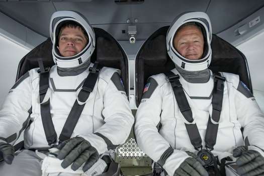 Los astronautas de la NASA Robert Behnken y Douglas Hurley.