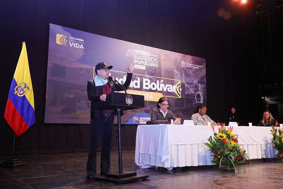 El presidente Gustavo Petro en su intervención en Gobierno con los Barrios Populares en Ciudad Bolívar.