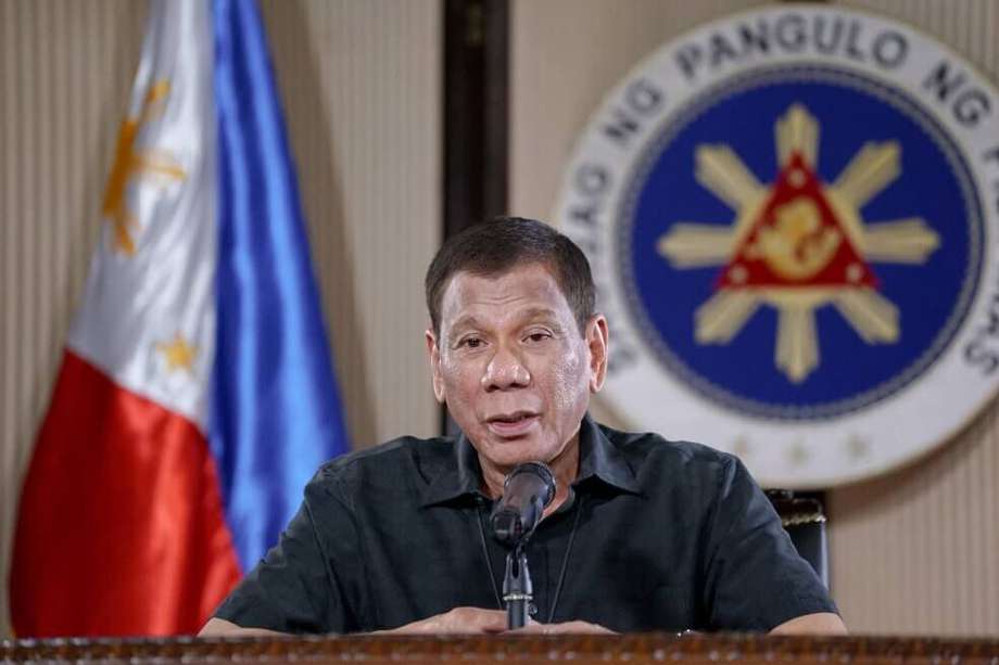 El presidente de Filipinas, Rodrigo Duterte, desplegó militares para controlar panademia; los resultados no son los mejores. / EFE