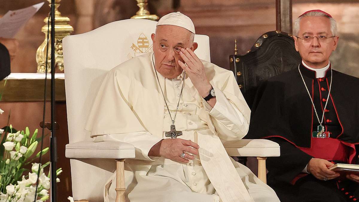Papa Francisco reuniu-se com vítimas de pedofilia em Lisboa (Portugal) |  notícias hoje
