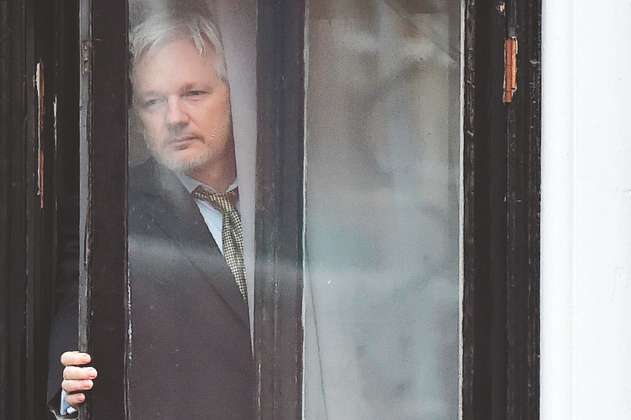 Julian Assange, el huésped problemático
