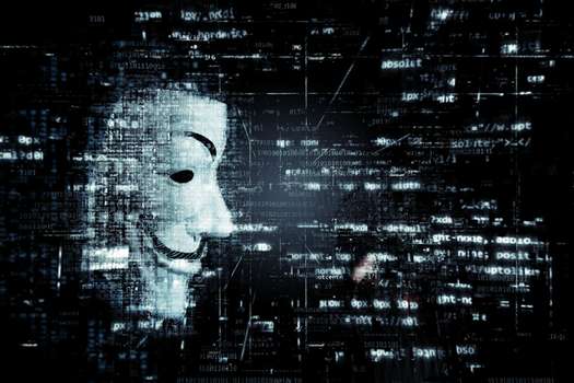 Anonymous sigue hackeando: ahora fueron las comunicaciones de la Policía