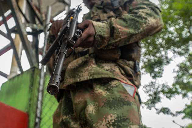 Muere soldado durante combate del Ejército con las disidencias en el Cauca