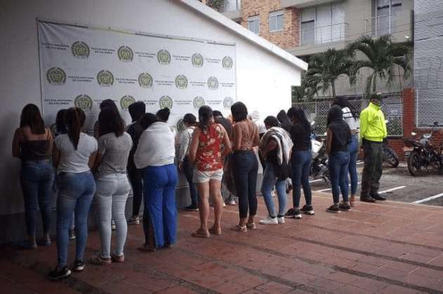 Entre licor, armas y drogas, sorprenden a más de 40 personas en fiesta sexual en Villavicencio  
