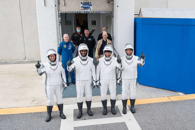 Lanzamiento de SpaceX con cuatro astronautas fue pospuesto al domingo