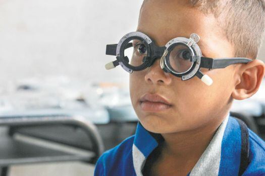 La optometría hace parte de los servicios que brinda la Patrulla Aérea Civil Colombiana. / Cortesía PACC