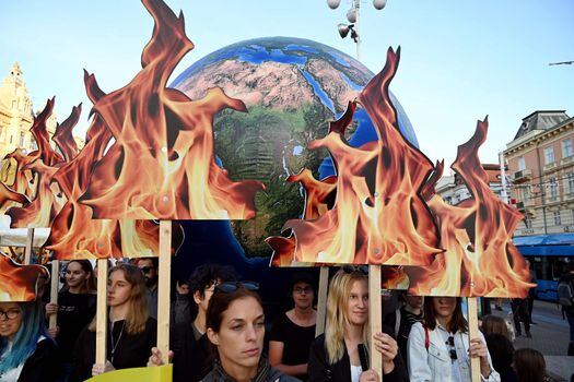 “Esta será la mayor movilización para la acción climática en la historia”, dijo Alexandria Villaseñor, una joven de 14 años que protesta frente a la ONU desde diciembre de 2018. (Esta foto corresponde a la marcha del viernes pasado) / Zagreb, Croacia. / AFP / Denis Lovrovic