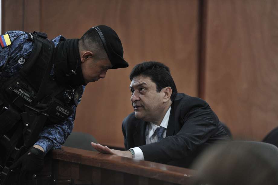 Conocido como "Kiko Gómez", gobernador de la Guajira, durante la audiencia de imputación de cargos realizada en el tribunal superior de Bogotá.