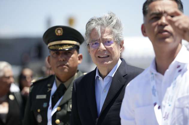Presidente Lasso autoriza el porte de armas por parte de civiles en Ecuador