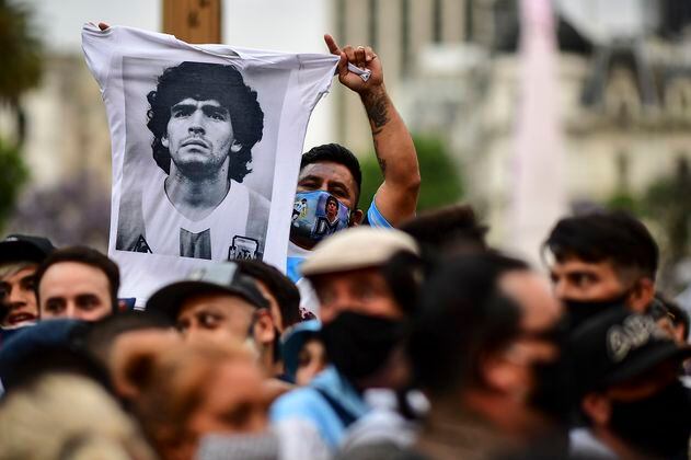 Funeral de Maradona: así fueron los disturbios en inmediaciones de la Casa Rosada