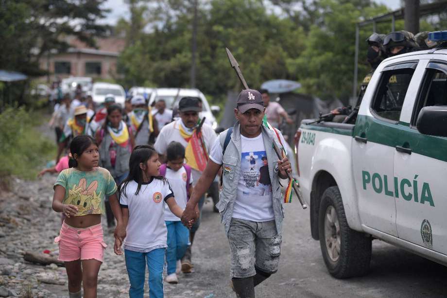 Indígenas Awá en el resguardo Inda Sabaleta llevan meses denunciando alertas de desplazamientos, reclutamiento, homicidios y minas antipersonales.
