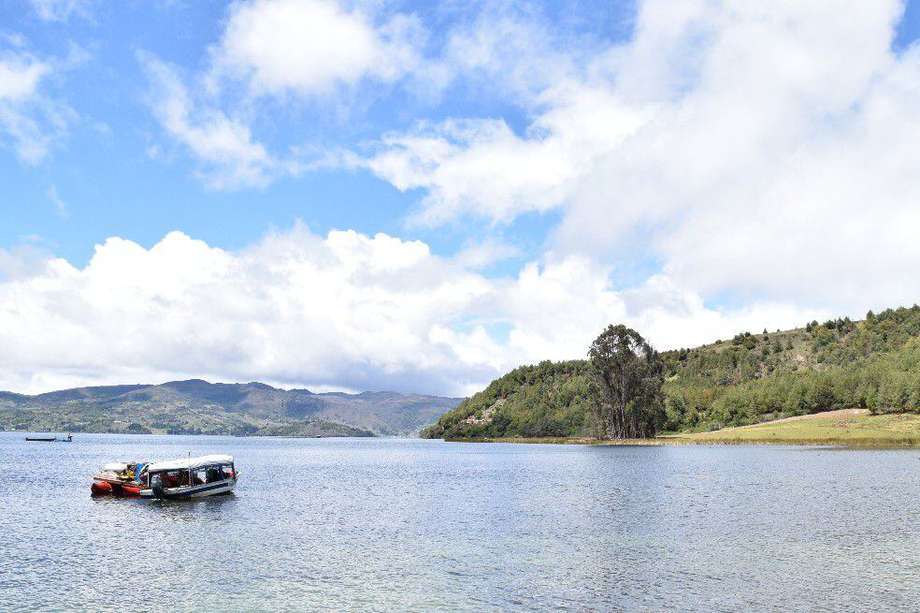 Los lagos de alta montaña, como el de Tota, tienen ciertas ventajas para investigaciones de este tipo, entre estas su localización (Tota está a 3115 metros de altura).