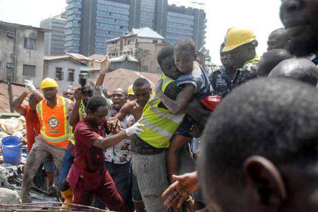 ¿En qué va el rescate de los niños atrapados tras derrumbe de edificio en Nigeria?