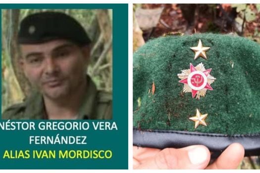 Además, en el sitio fueron encontrados celulares que pertenecerían al propio "Iván Mordisco" / Policía Nacional 