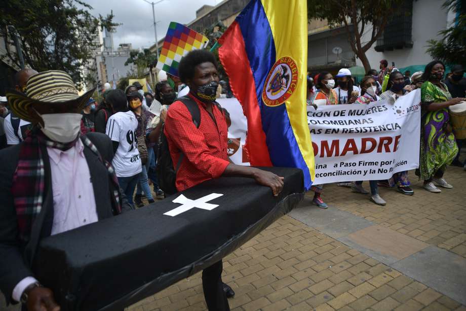 El Movimiento Social Afrocolombiano hace un llamado al presidente para entablar un diáologo nacional.