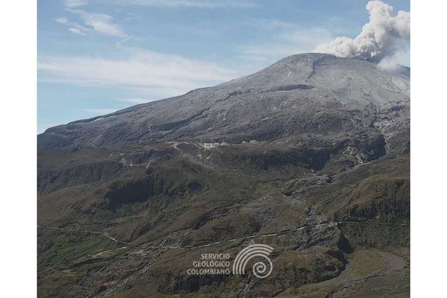 La actividad del volcán nevado del Ruiz se mantiene en alerta naranja. 