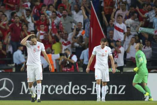 La selección holandesa cayó 3-0 con Turquía. Foto: AFP