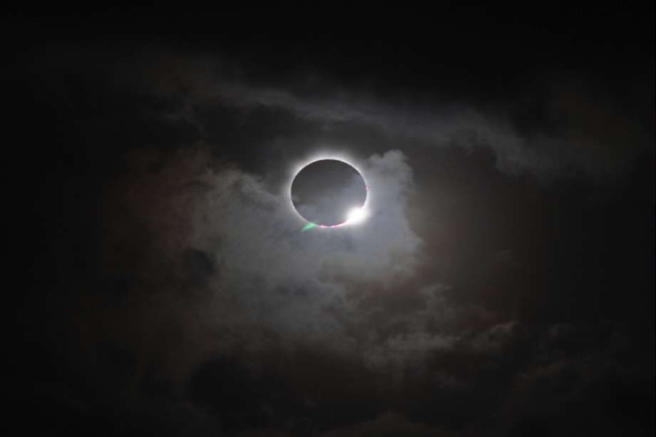 La luna cubre al sol en el eclipse solar del 21 de agosto del año pasado. / NASA