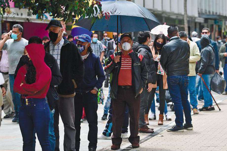 Reactivación económica en el centro de Bogotá durante la tercera ola de la pandemia.