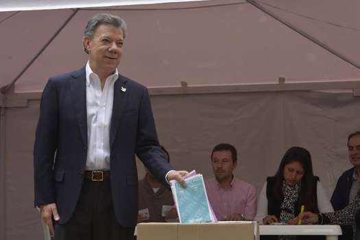 Santos invita a los colombianos a votar a conciencia por los candidatos más honestos 