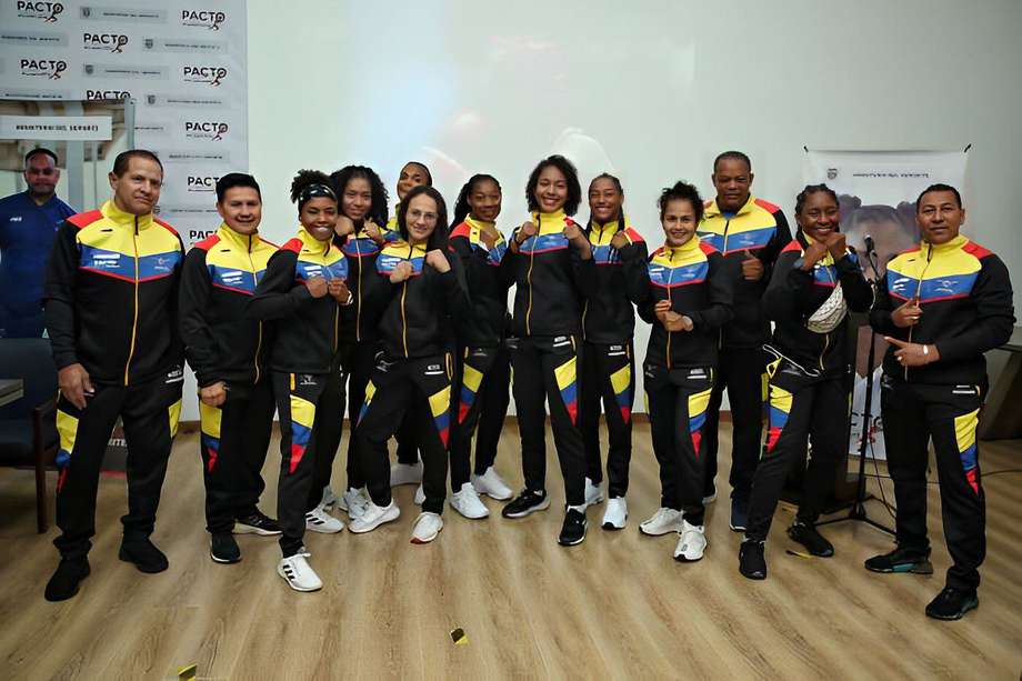 La delegación que representará al país en el Mundial de Boxeo femenino.