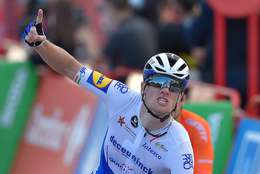 Sam Bennet se llevó el primer embalaje de la Vuelta a España en la etapa 4