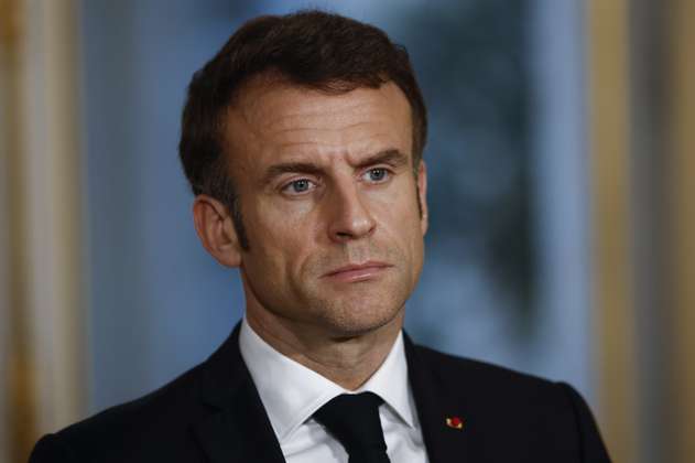 Macron coquetea con los sindicatos y arremete contra la oposición de izquieda