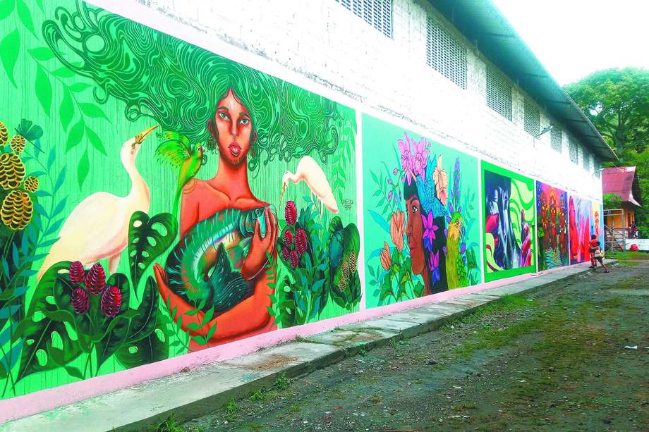 El Festival Ibanasca de Arte Urbano de Mujeres tuvo lugar en Honda (Tolima), una pequeña ciudad llena de pasado.