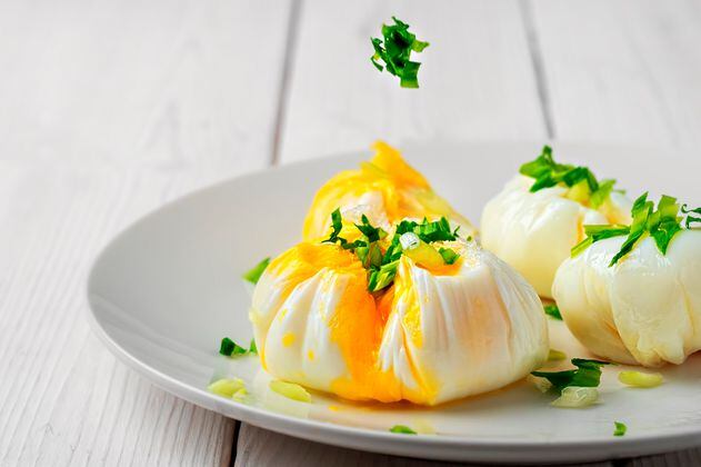 Huevos benedictinos: receta y pasos para disfrutarlos en el desayuno