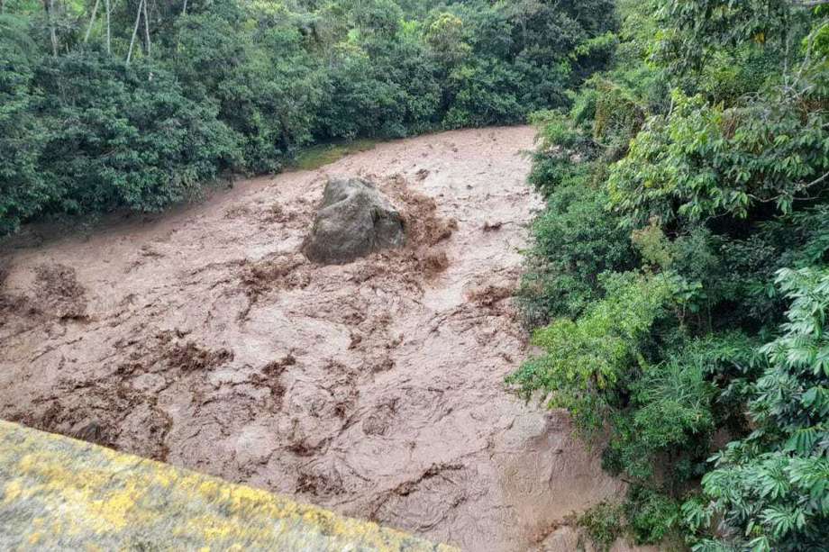Los niveles altos del río Mulato estuvieron cerca de generar una nueva tragedia en Mocoa.