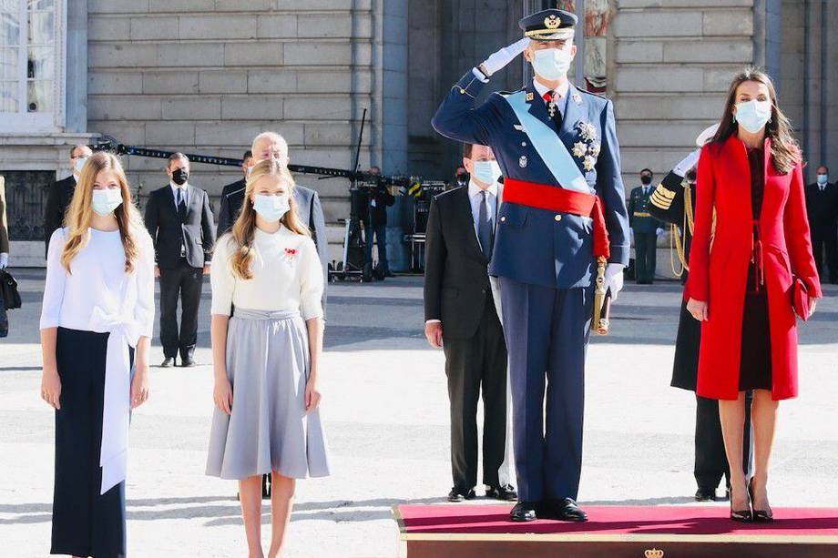 La Princesa Leonor y la Infanta Sofía, en el acto conmemorativo celebrado en el Palacio Real con motivo del Día de las Fuerzas Armadas