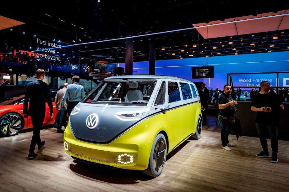 El ID.Buzz, heredero eléctrico de la furgoneta Volkswagen, será la punta de lanza de las ambiciones del grupo en el sector de los coches autónomos.