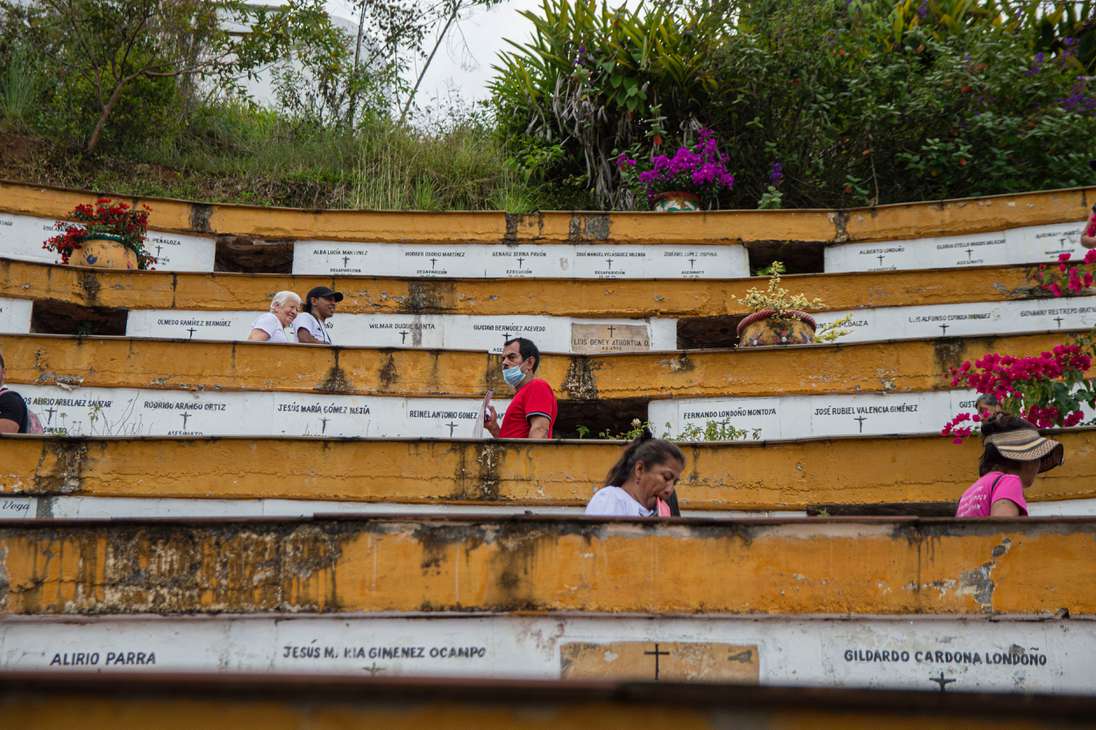 El Estado colombiano ha tenido que pedir perdón dos veces -en 1995 y 2016- por su responsabilidad en la masacre de Trujillo. Como parte de la reparación a las víctimas se construyó un parque monumento donde reposan los cuerpos de varias víctimas y se conserva la memoria de estos hechos.