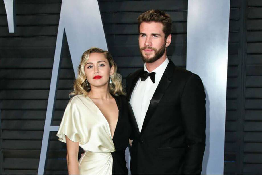 Miley Cyrus y Liam Hemsworth comenzaron a salir en 2009, se casaron en 2018 y se divorciaron en 2020. 

