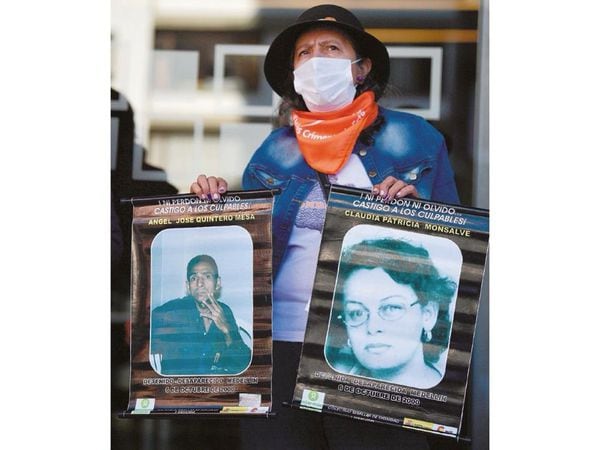 Luz Marina Hache, vocera del Movimiento de Víctimas de Crímenes de Estado, asistió a la audiencia el 10 de marzo en Bogotá y junto a otras organizaciones de víctimas le solicitaron a la JEP abrir el macrocaso de desaparición forzada. / Óscar PérezÓscar Pérez.