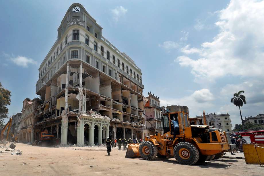 La vivienda donde ocurrió la más reciente explosión en La Habana Vieja estaba ubicada a 800 metros del Hotel Saratoga, donde una fuga de gas provocó la detonación del lugar y la muerte de, al menos, 43 personas. 