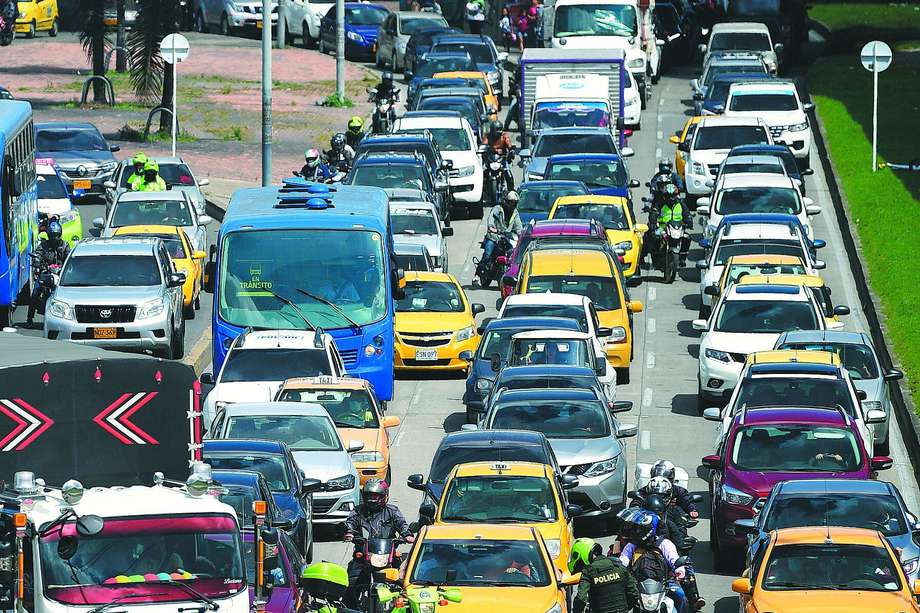 Se estima que el próximo 10 enero más de 320.000 carros ingresarán a Bogotá. 