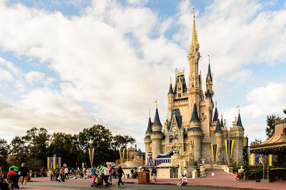 Los parques temáticos de Disney mostraron una pérdida de US$1.100 millones en los resultados trimestrales.